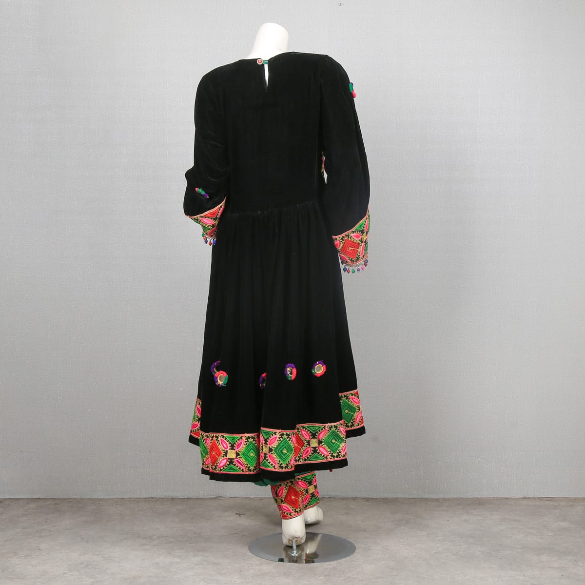 Traditional Modest Clothing