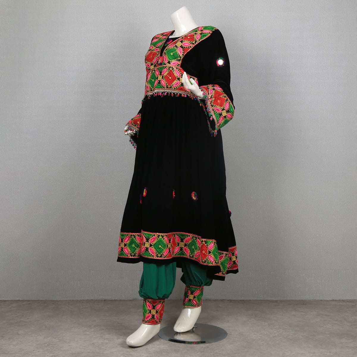 Traditional Modest Clothing