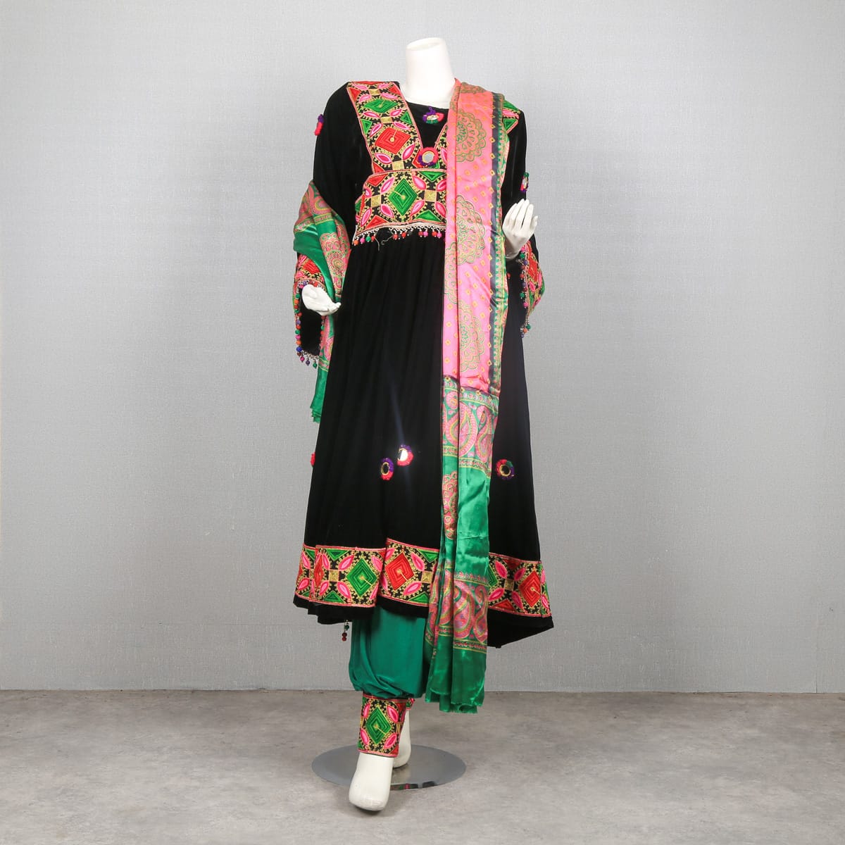 Traditional Modest Clothing