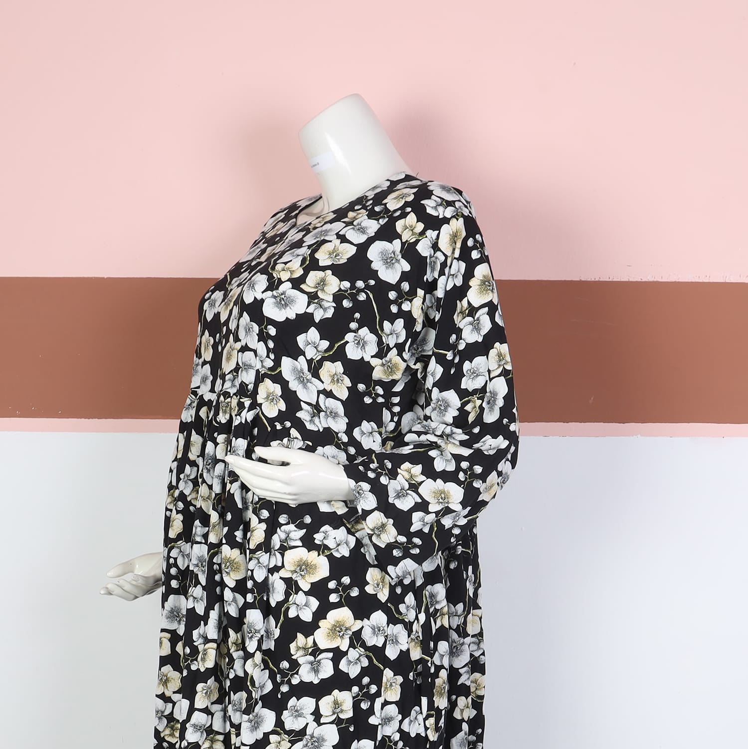 Elegant Black & White Floral Midi Dress – Soft Crepe