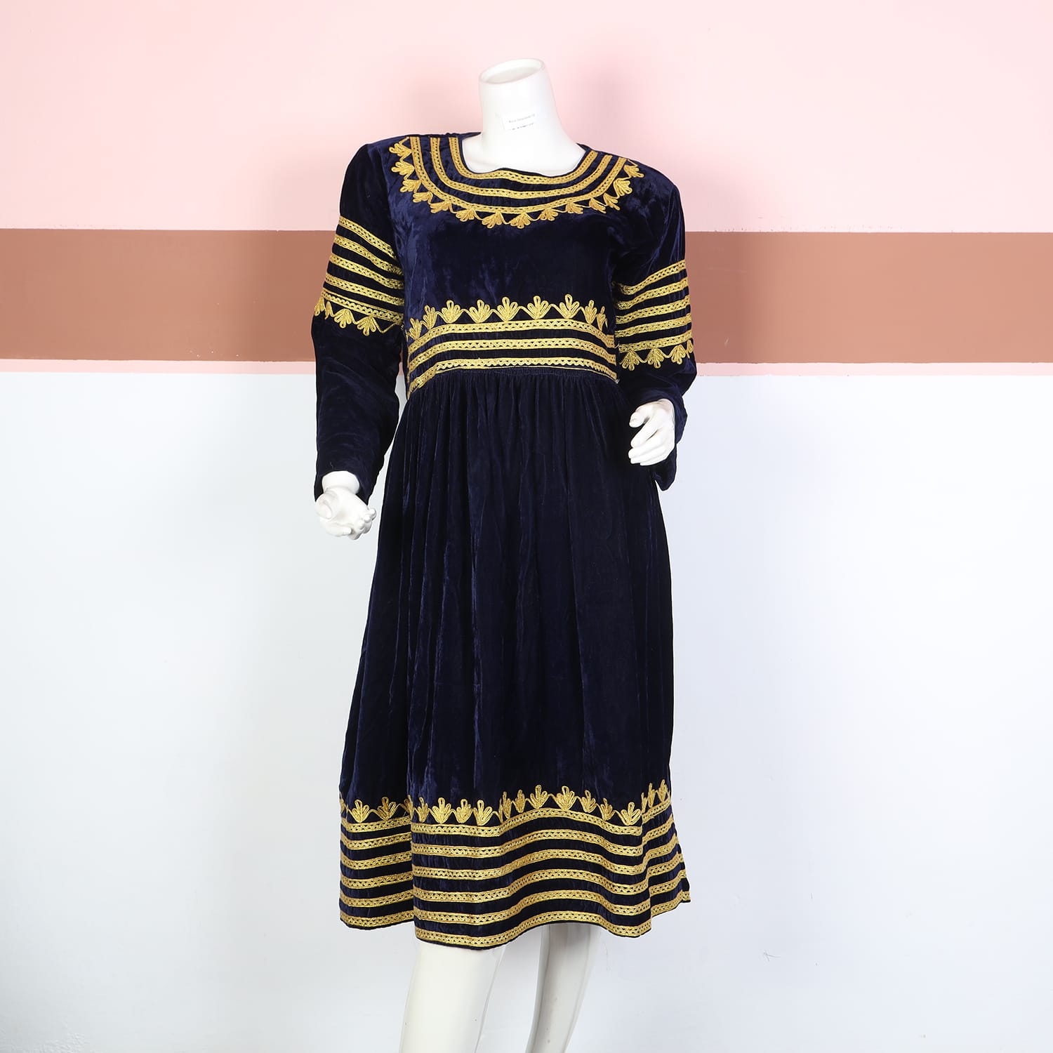 Elegant Afghan Women’s Dress 