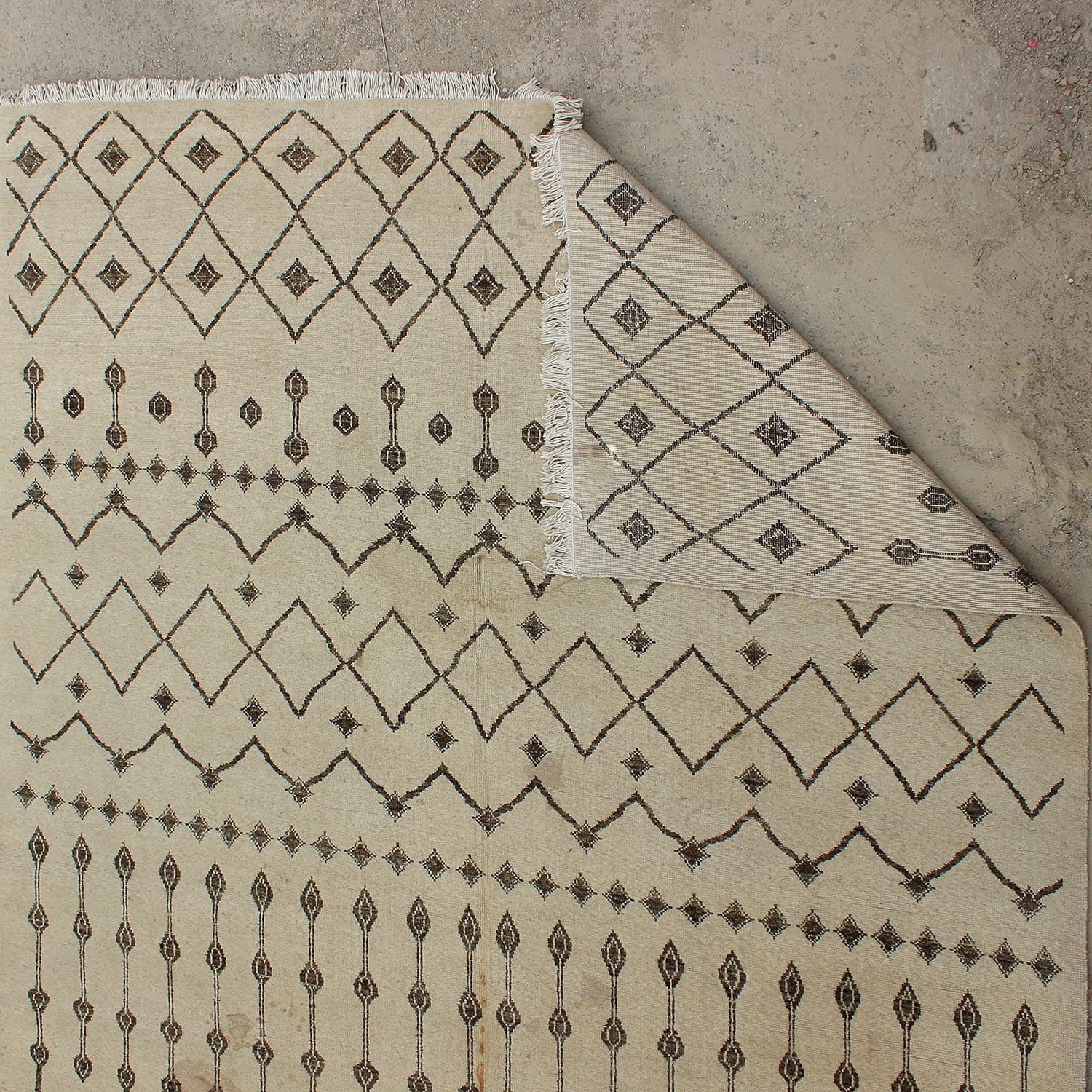 Modern Geometric Afghan Wool Rug – Beige & Espresso- ft 8.0x6.2