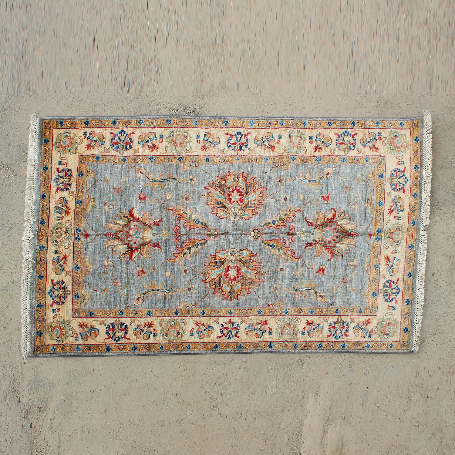 Elegant Handwoven Floral Blue Area Rug-ft:4.30 x 2.63