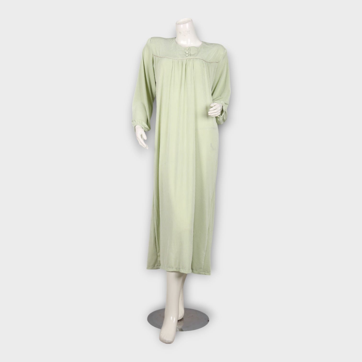 Light Green Casual Abaya-Style Dress with Buttoned Neckline | Aseel Light Green Casual Abaya-Style Dress with Buttoned Neckline | Aseel