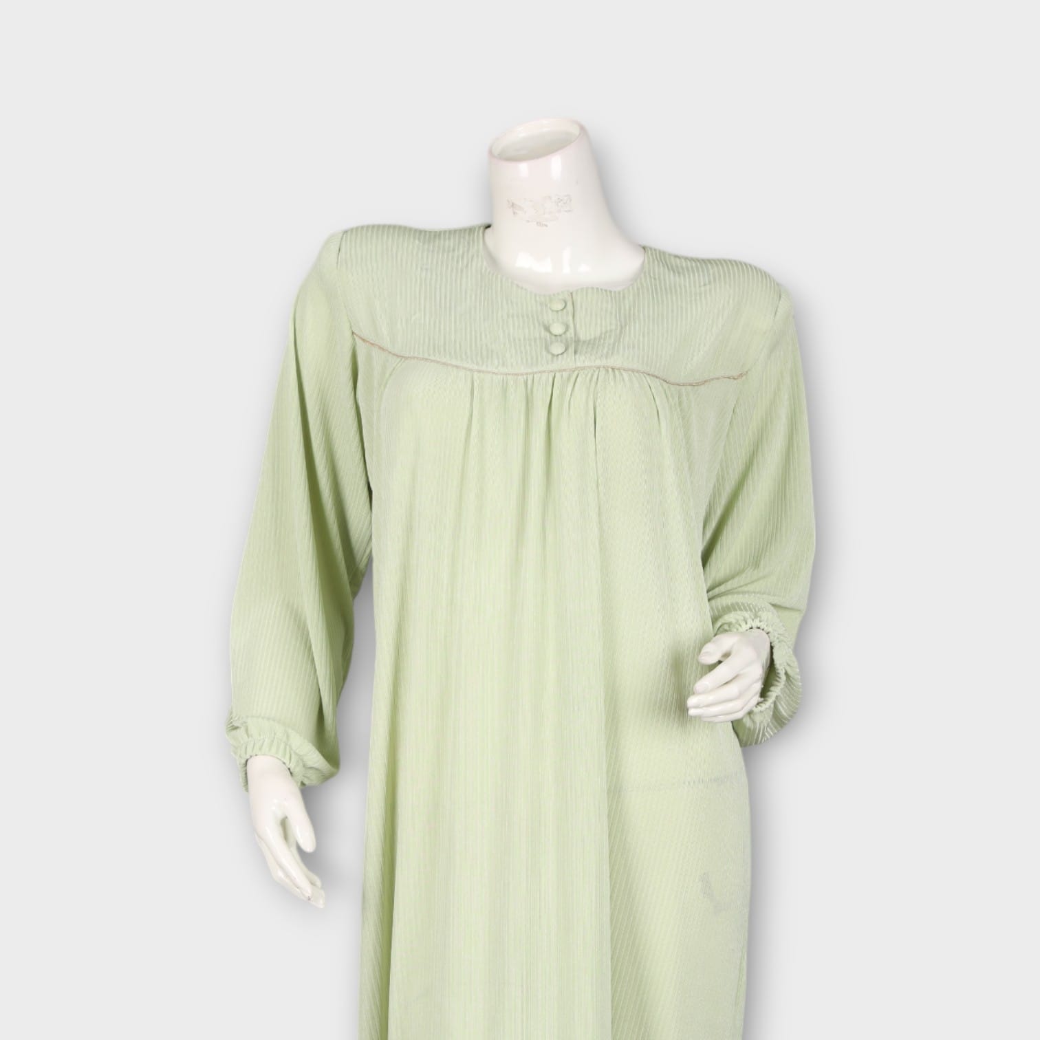 Light Green Casual Abaya-Style Dress with Buttoned Neckline