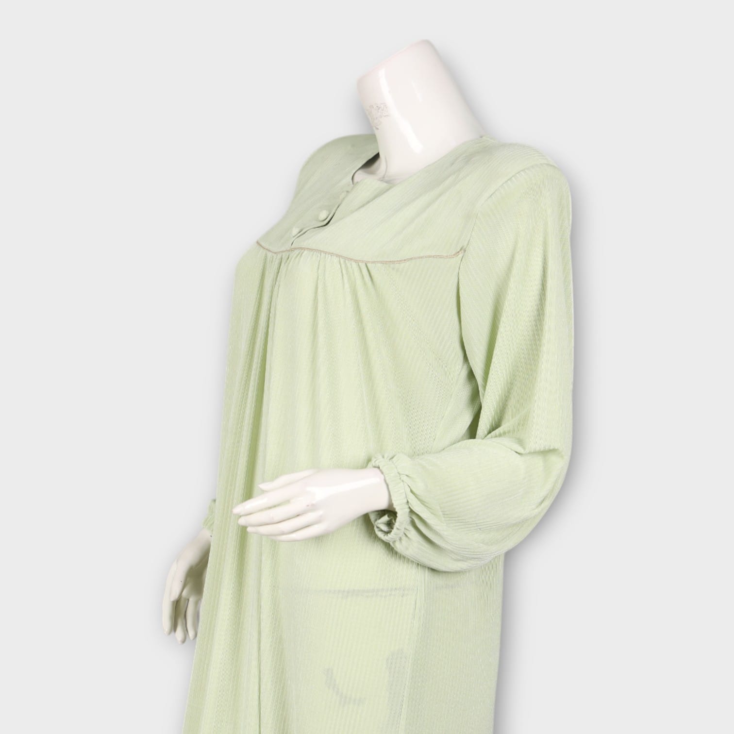 Light Green Casual Abaya-Style Dress with Buttoned Neckline