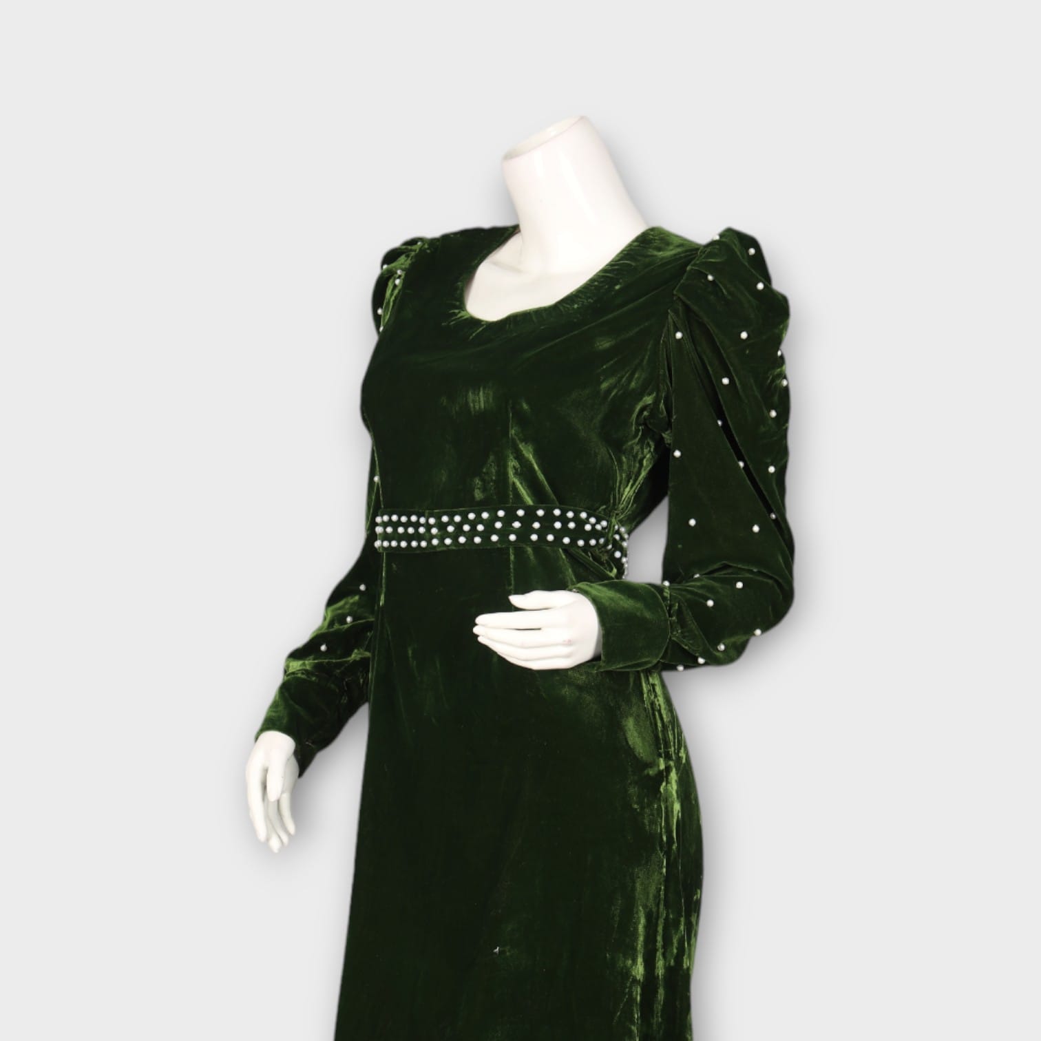 Dark Green Velvet Maxi Dress with Pearl-Studded Sleeves and Belt