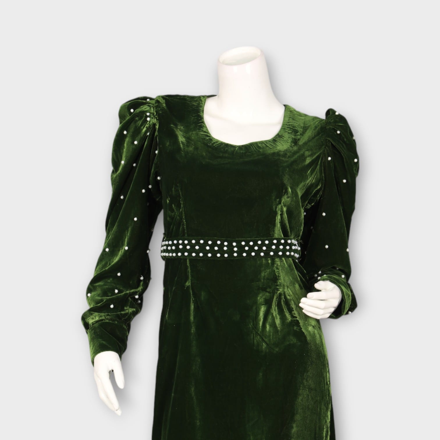Dark Green Velvet Maxi Dress with Pearl-Studded Sleeves and Belt