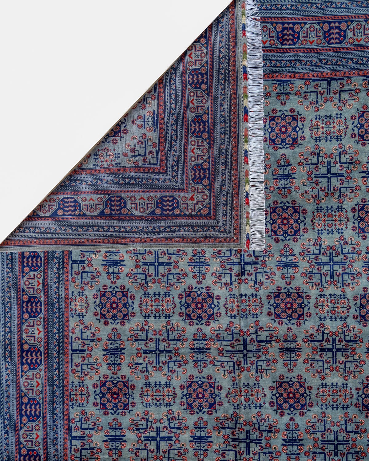 Handwoven Afghani Wool Carpet  Floral Medallion Design ft:11.8 x 8.2 