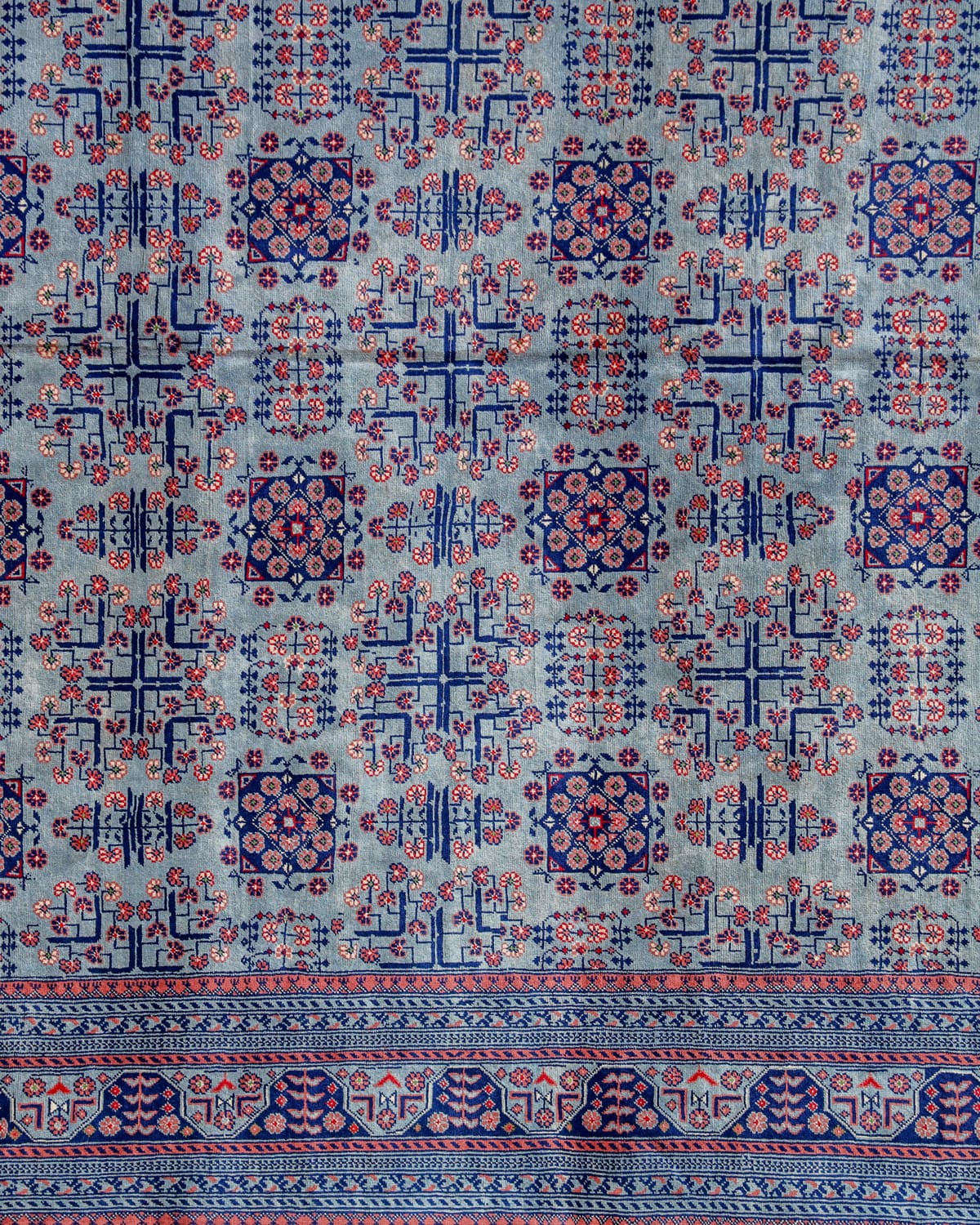 Handwoven Afghani Wool Carpet  Floral Medallion Design ft:11.8 x 8.2 