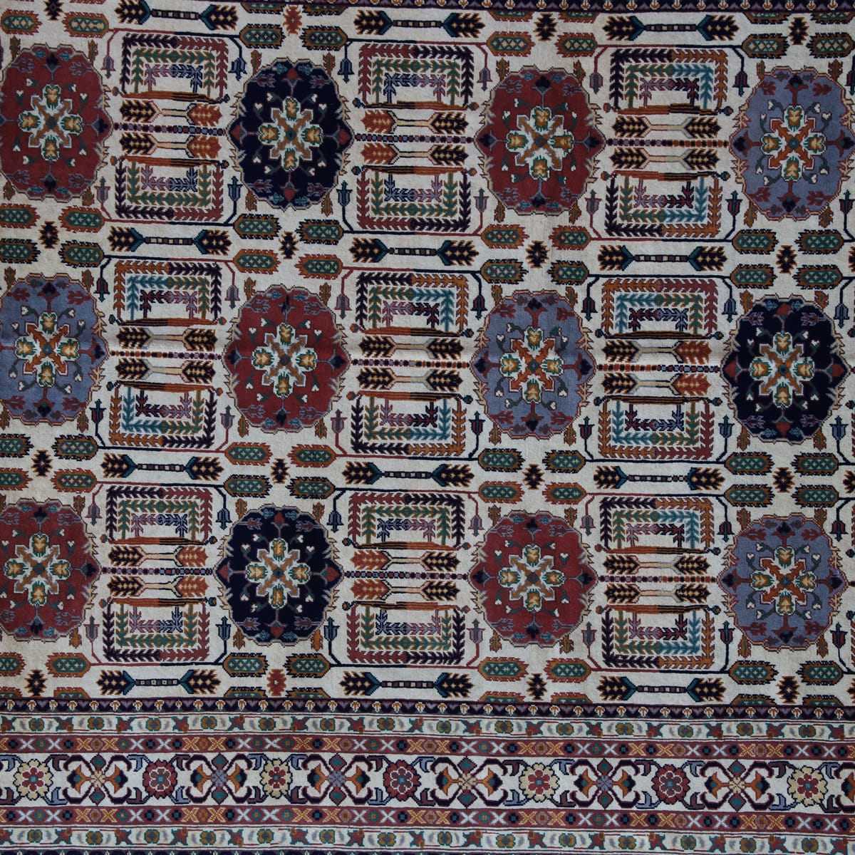 Handwoven Afghani Wool Carpet – Floral Medallion Design | 11.4 x 6.6 ft
