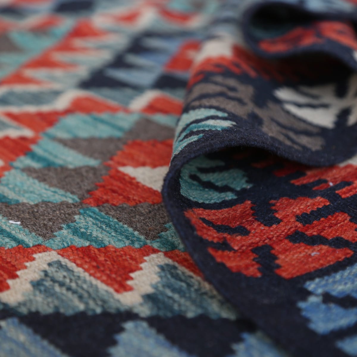 Handwoven Afghani Kilim Wool Rug – Bold Tribal Diamond Pattern | 7.5 x 5.1 ft