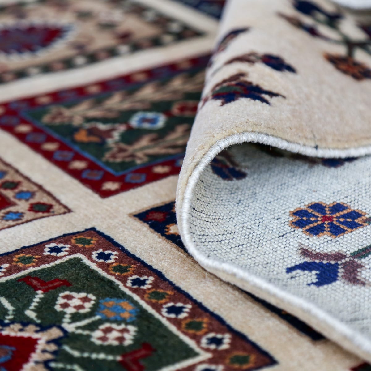 Afghani Mosaic Pattern Wool Carpet – Ivory Border | 10.8 x 7.2 ft