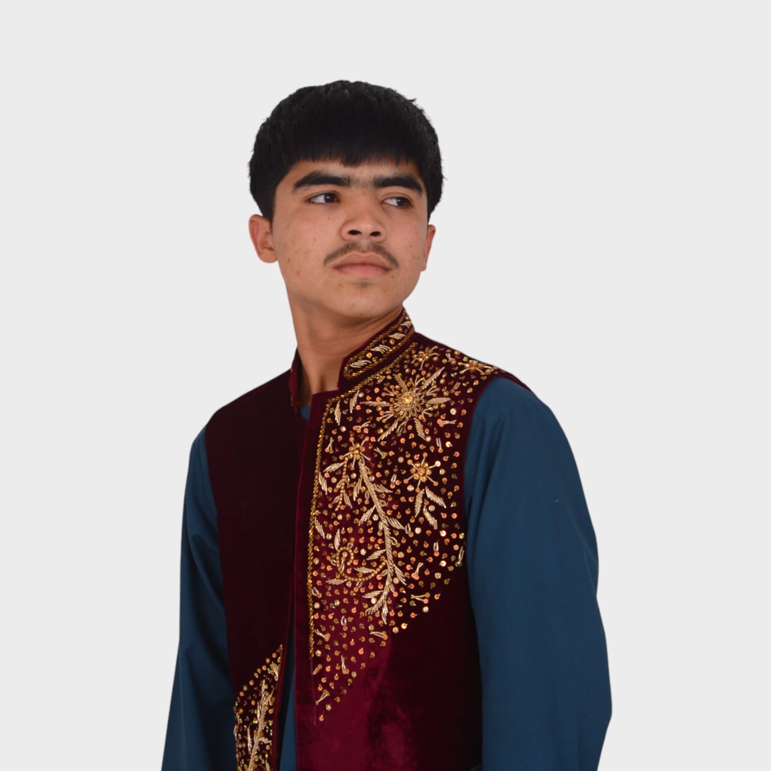 Sultan Charm – Embroidered Maroon Velvet Vest for Men
