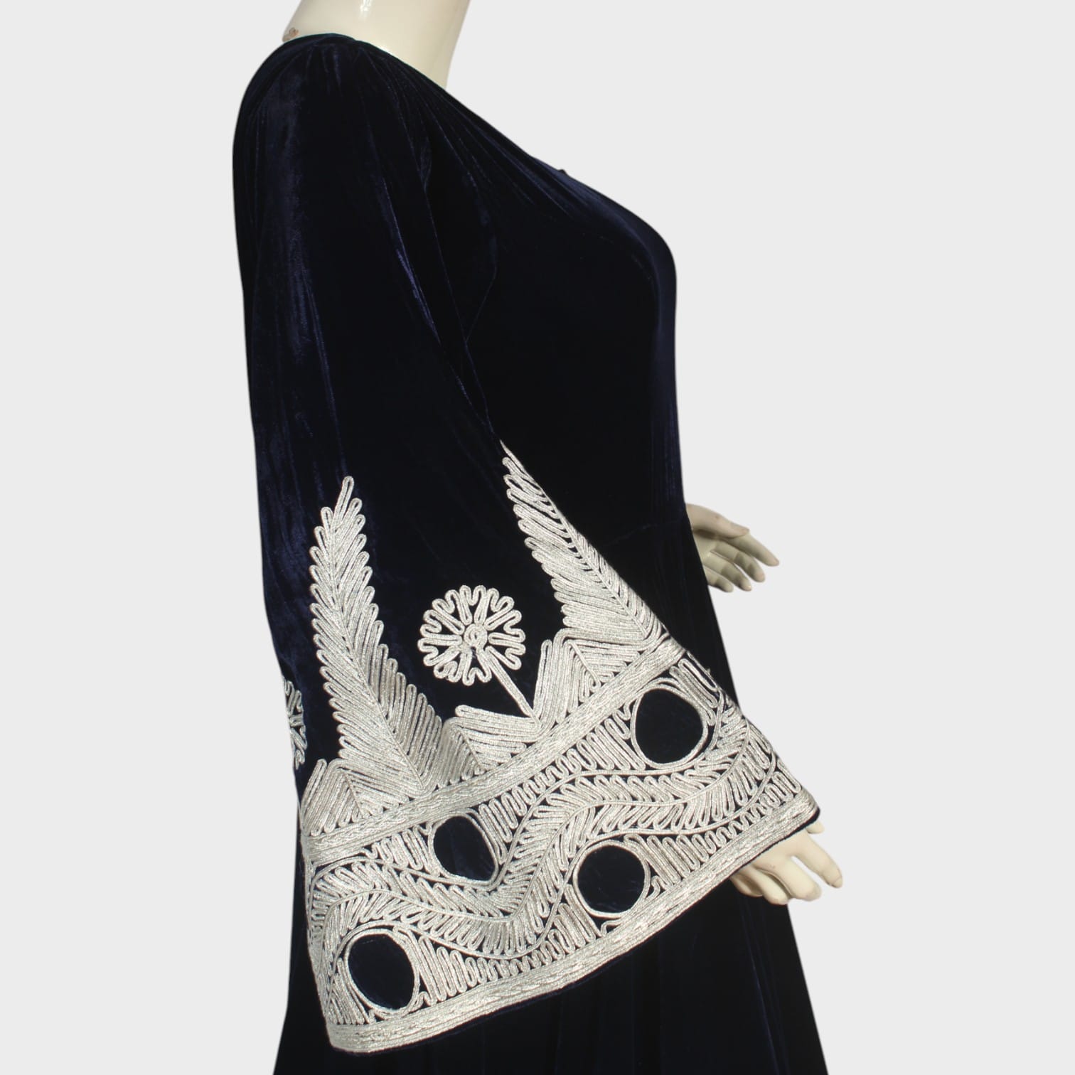 Noor-E-Zar Black Velvet Gown