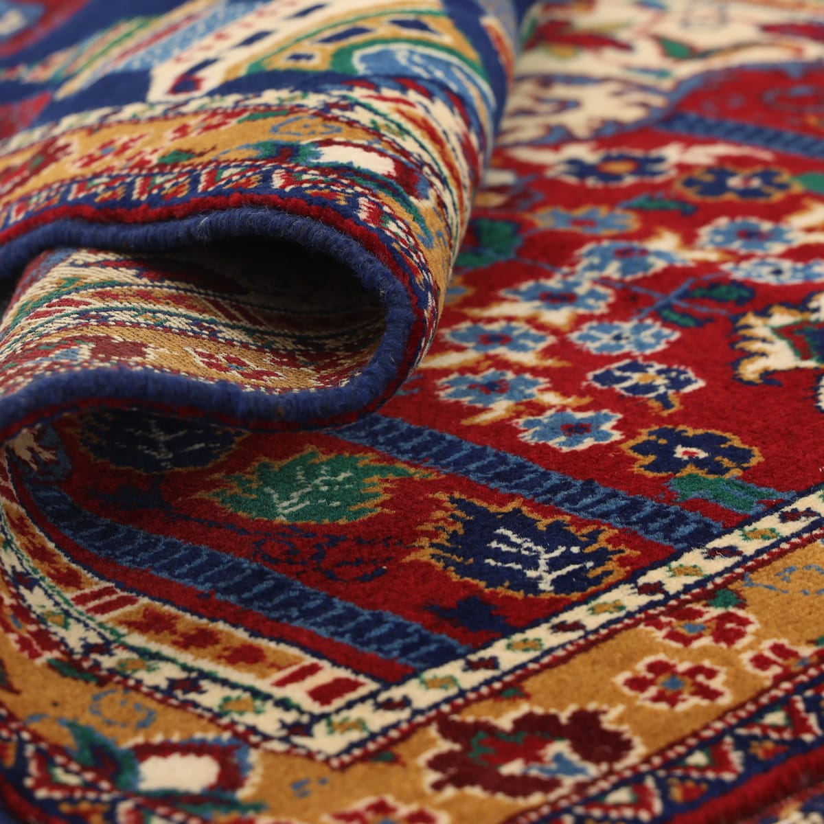 Sacred Mosque Prayer Rug – 4.3 ft x 2.6 ft