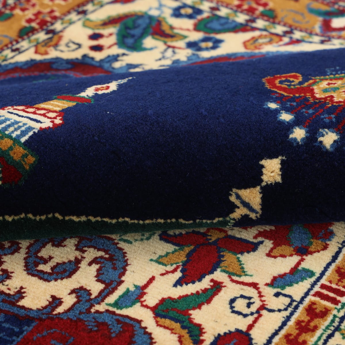 Sacred Mosque Prayer Rug – 4.3 ft x 2.6 ft