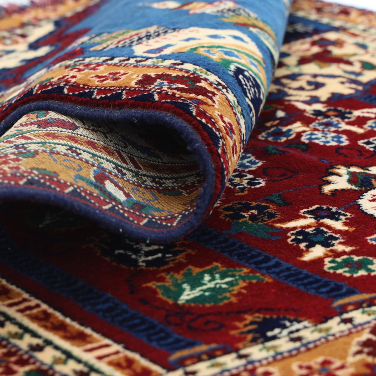Madina Prayer Rug – 4.3 ft x 2.6 ft
