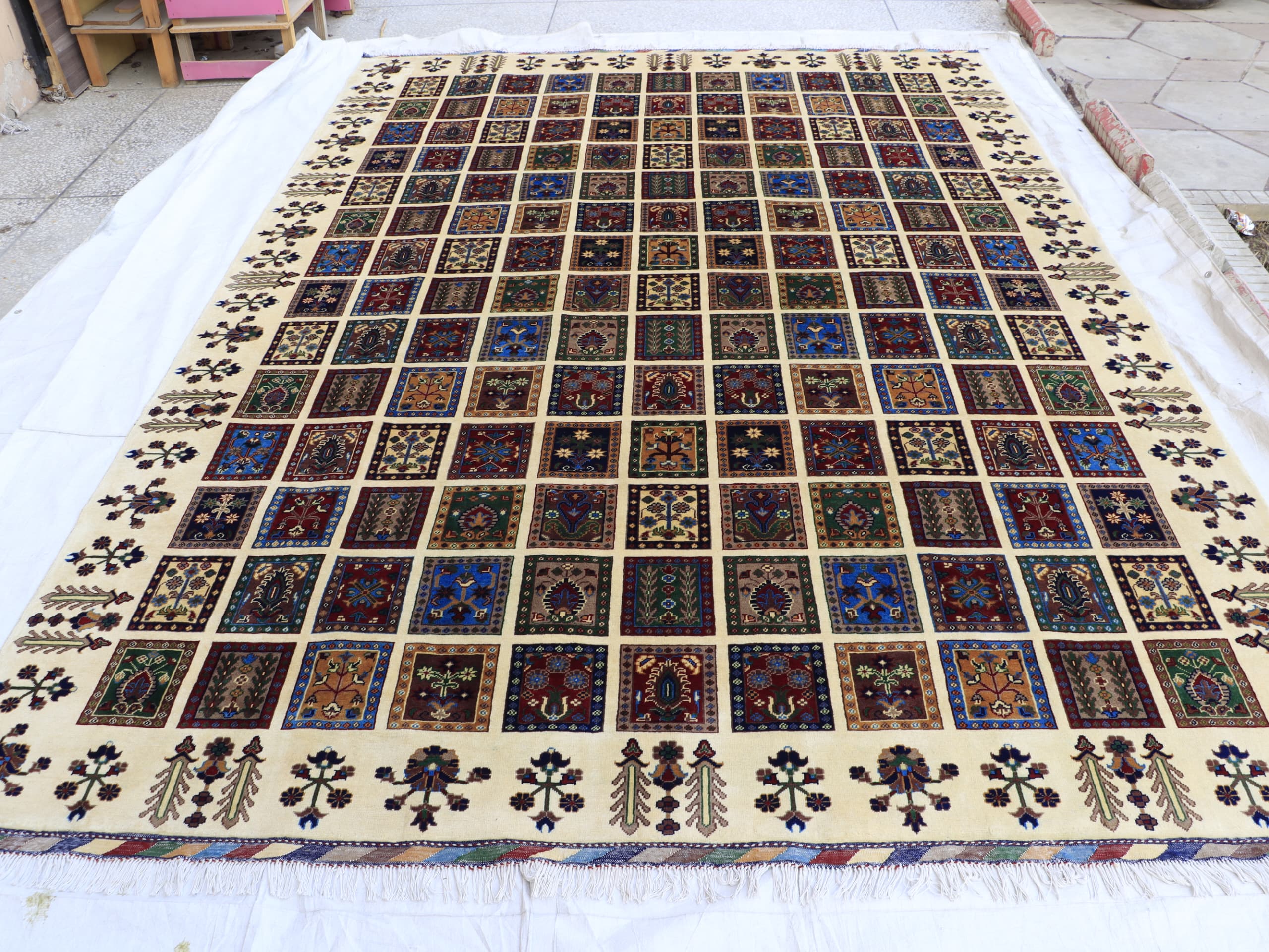 Mirror Design Handwoven Original Area Rug | 10' 1" X 6' 5"