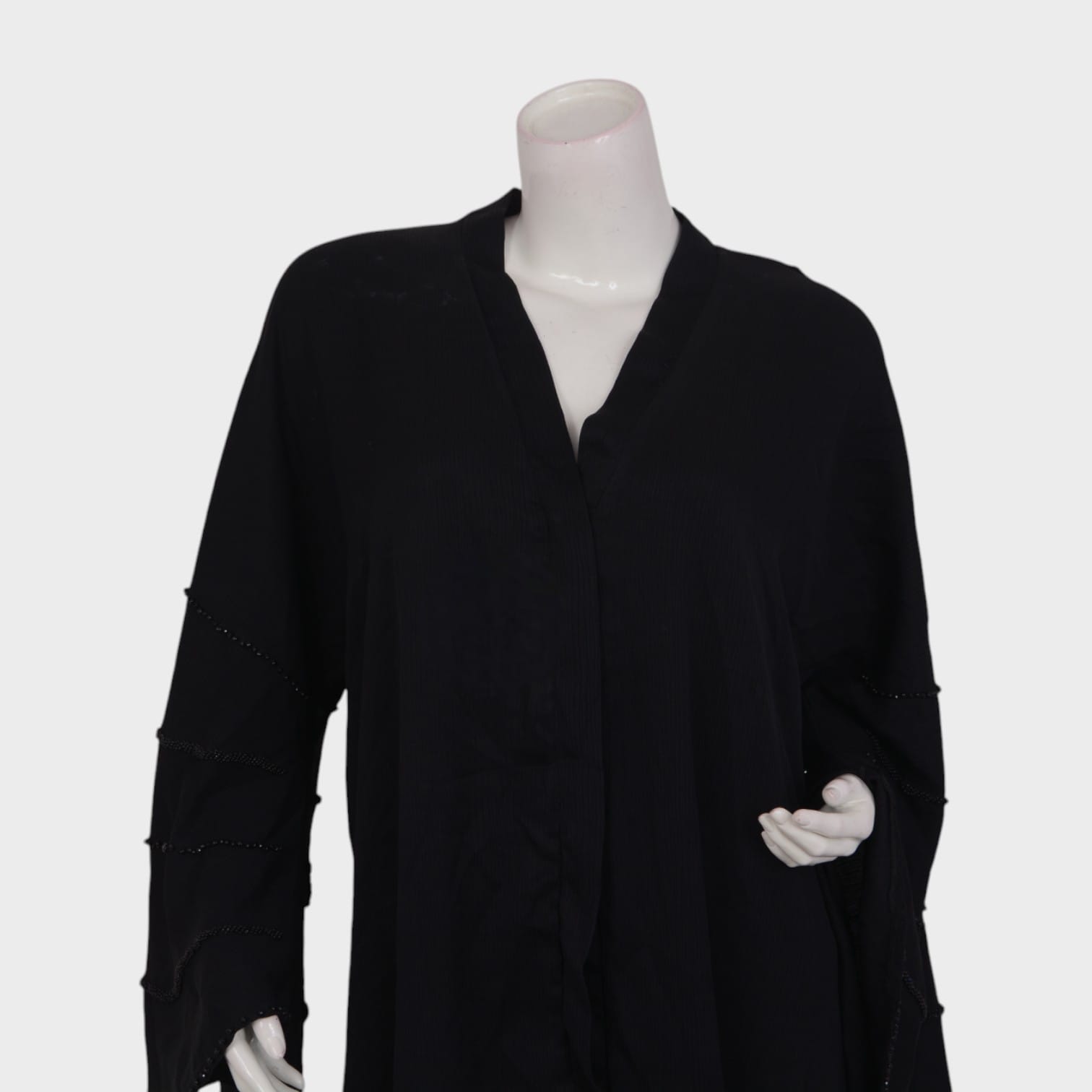 Layali Classic Black Chapan
