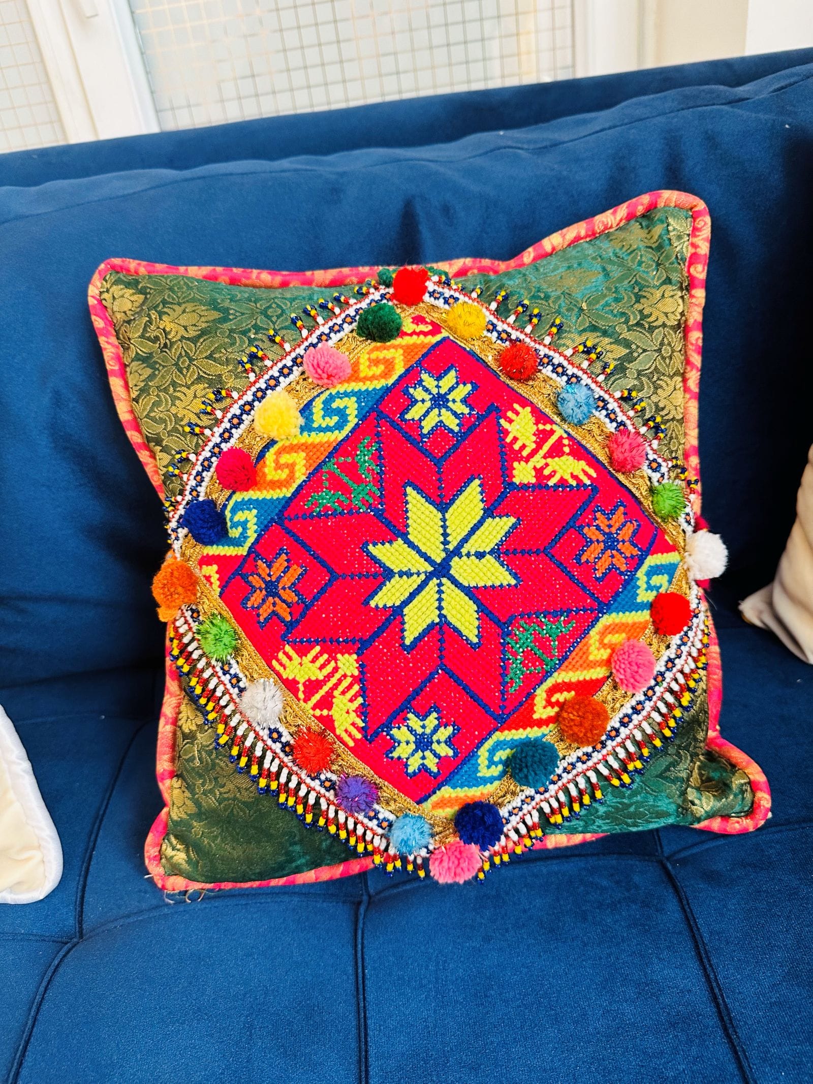 Hand-Embroidered Suzani Pillow Cover – Silk on Cotton | 45x45cm