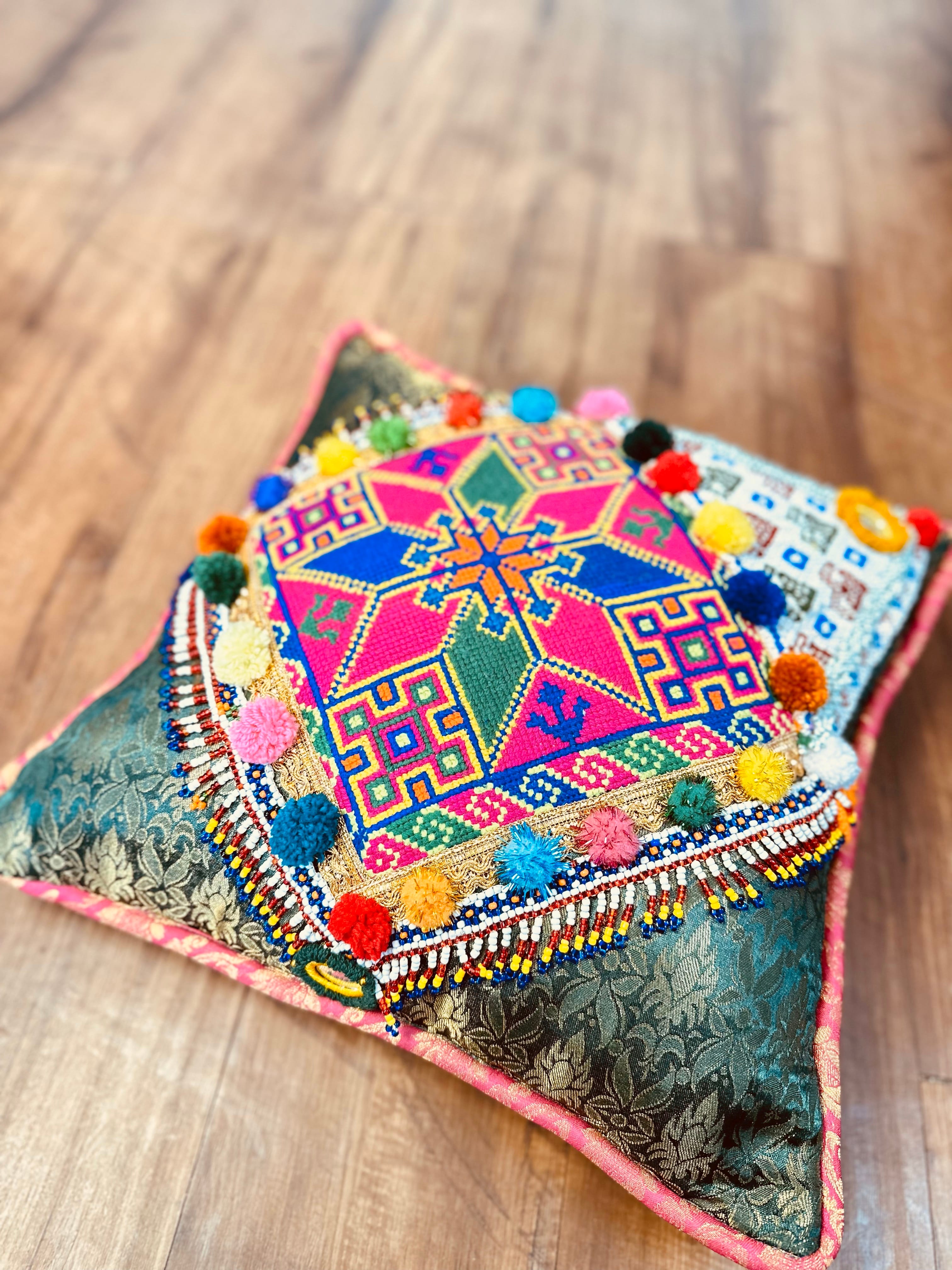 Hand-Embroidered Suzani Pillow Cover – Silk on Cotton | 45x45cm