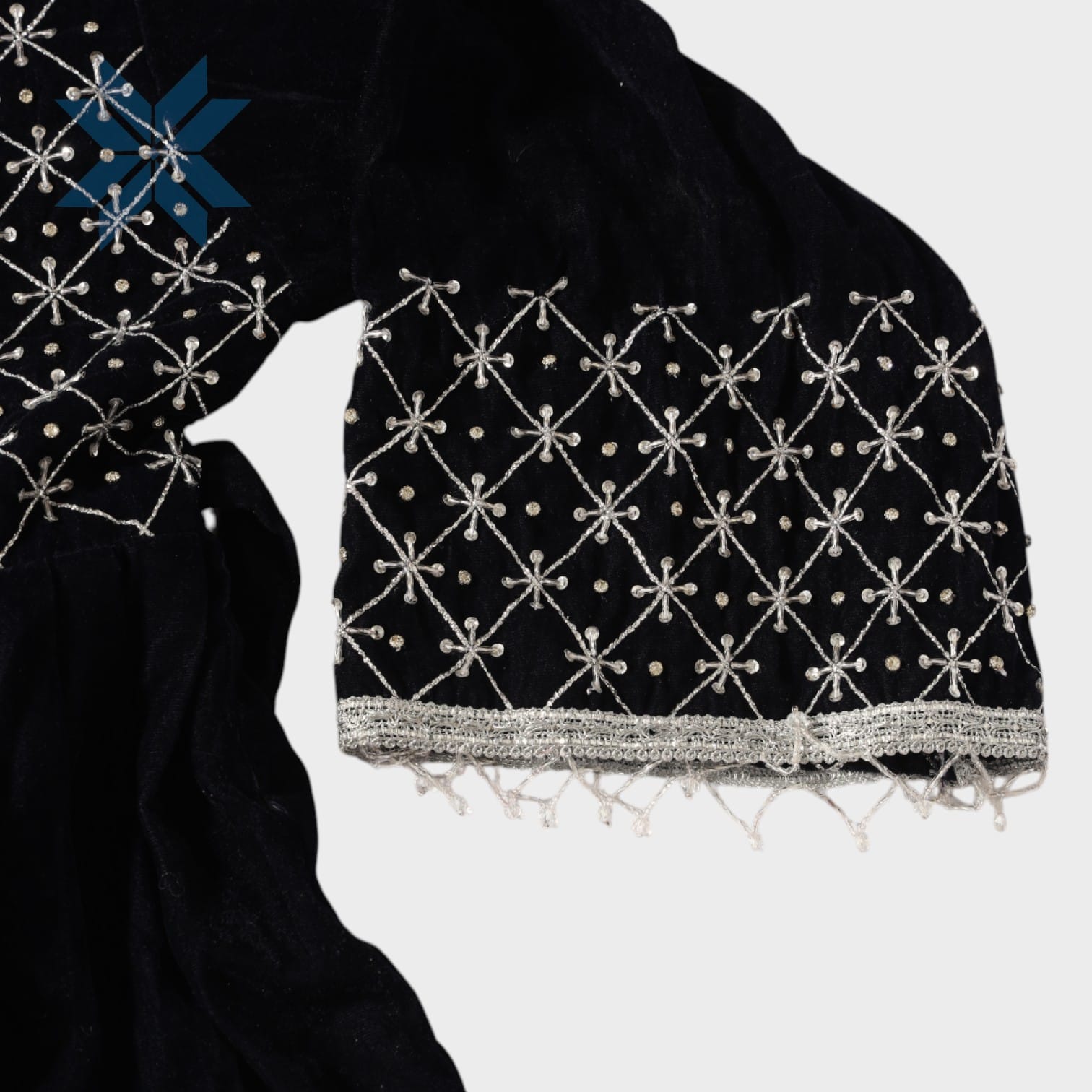Parwana Velvet Set – Black & Silver Embroidered Edition (Girls)