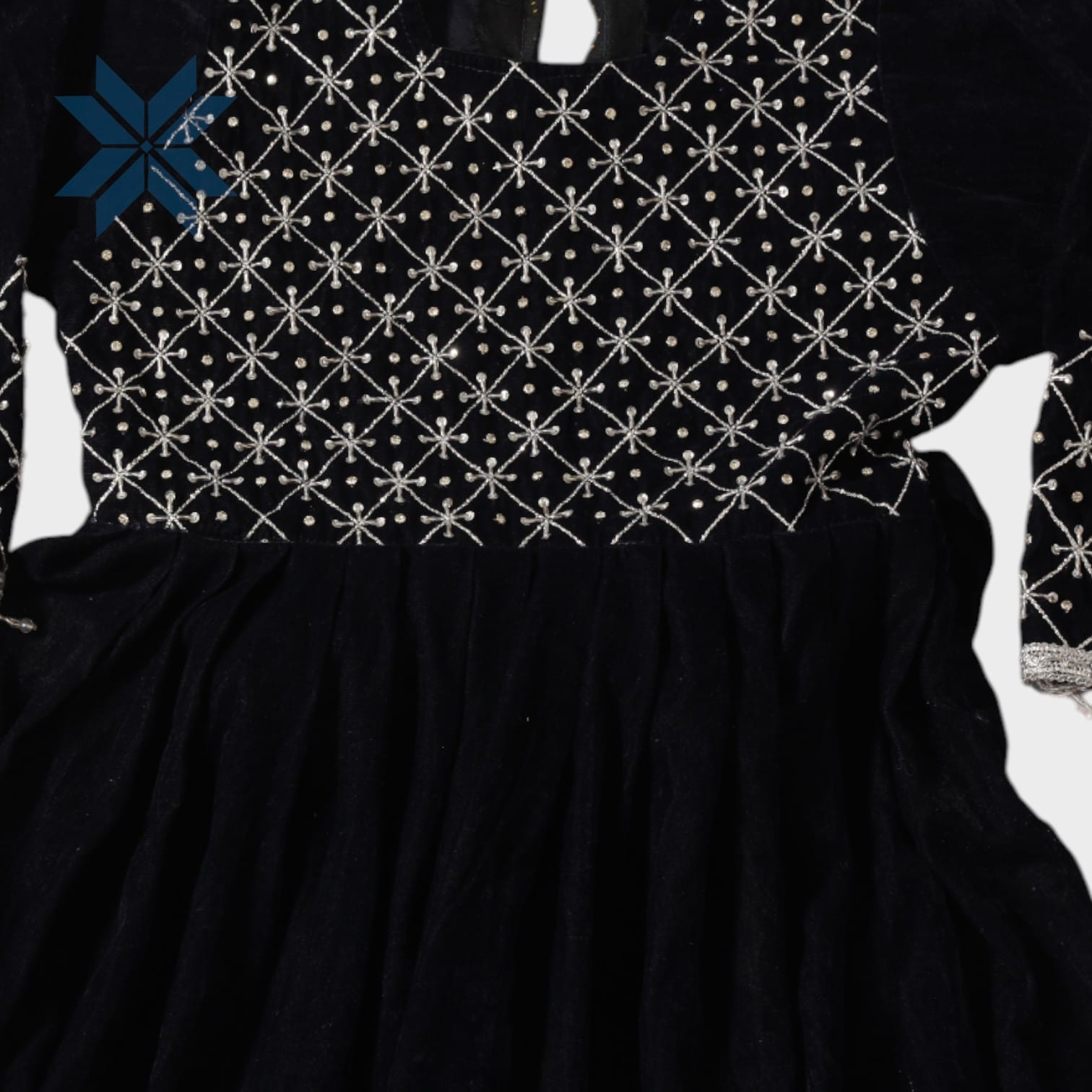 Parwana Velvet Set – Black & Silver Embroidered Edition (Girls)