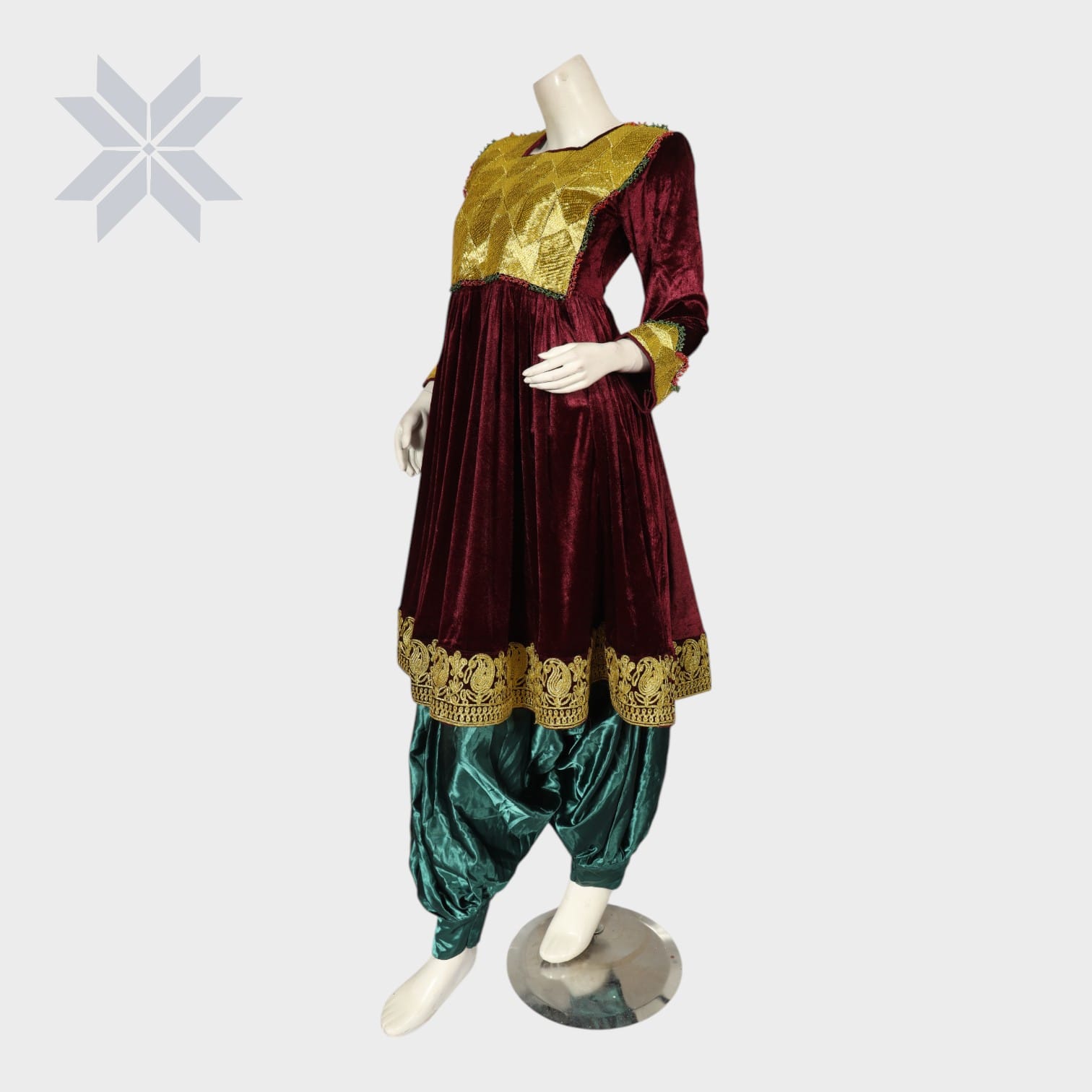 Zarmina Royal Set – Burgundy Velvet & Emerald Silk Edition