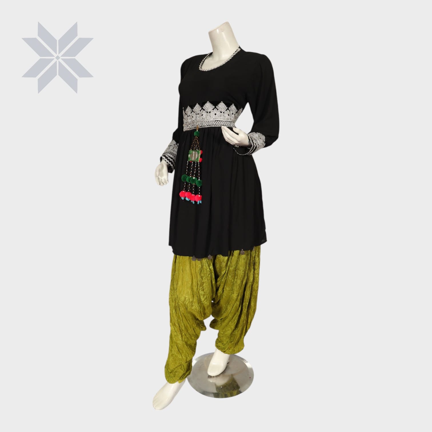 Sadaf Contrast Set – Black Tunic with Green Crinkle Shalwar