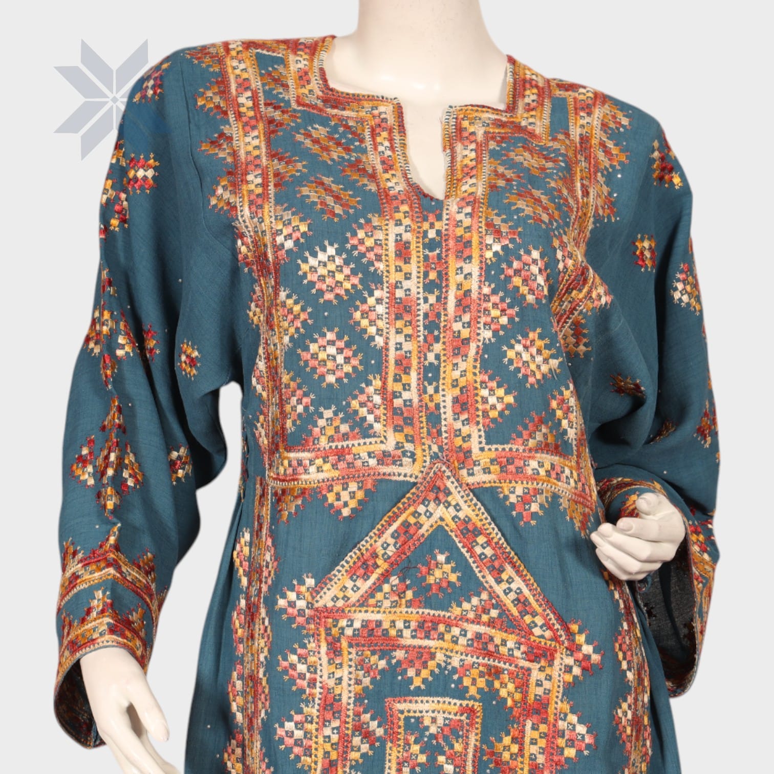 Shahmina Embroidered Kandahari Suit
