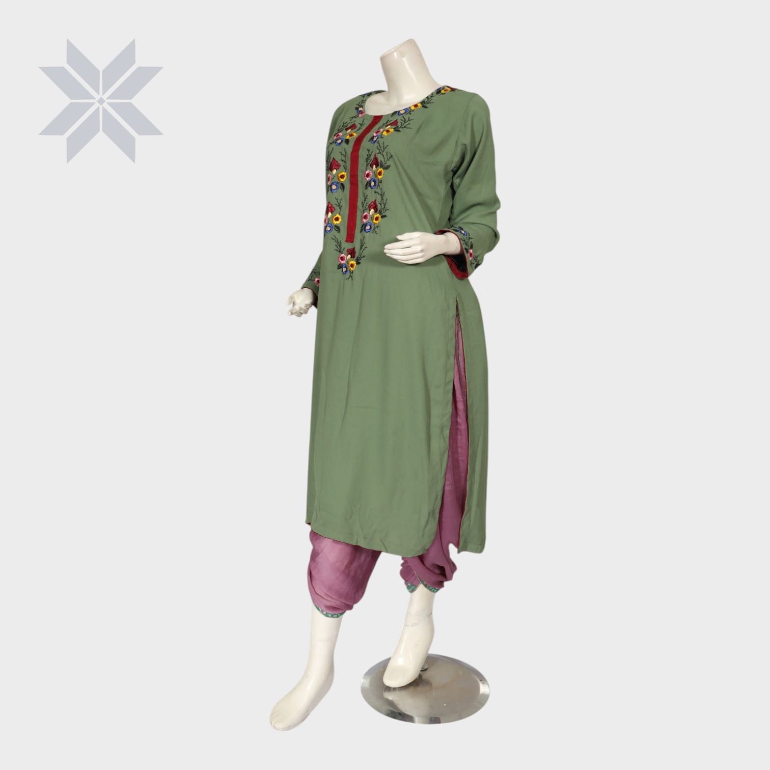 Sabz Gul Classic Embroidered Set
