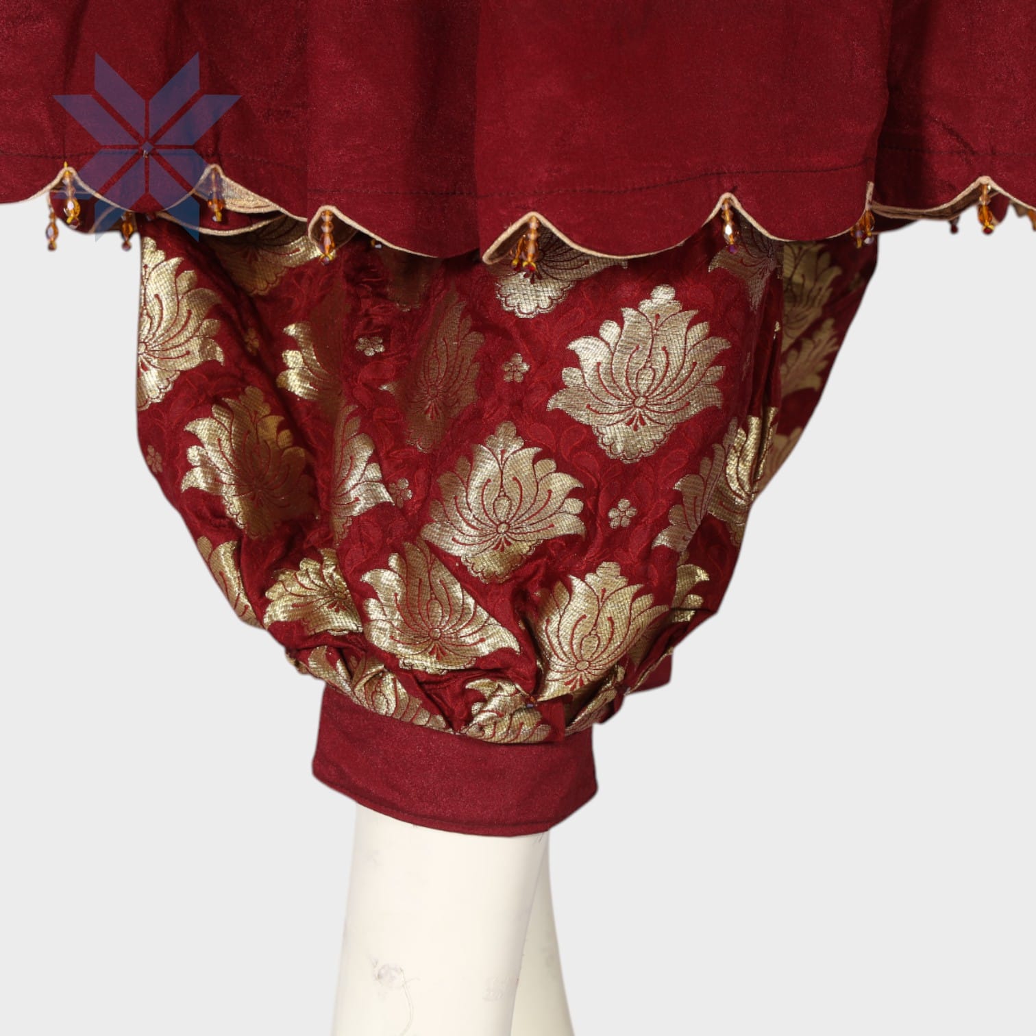 Rohi Burgundy Gold-Accent Ensemble
