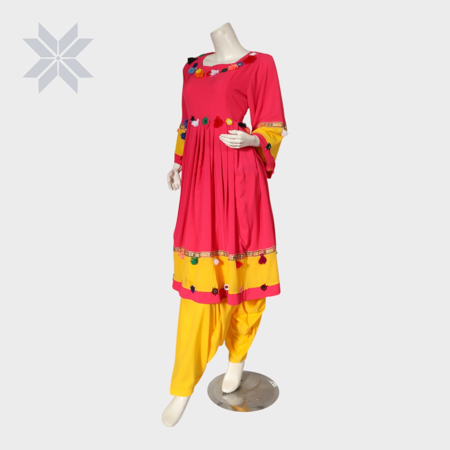 Gul Bahaar Traditional Set