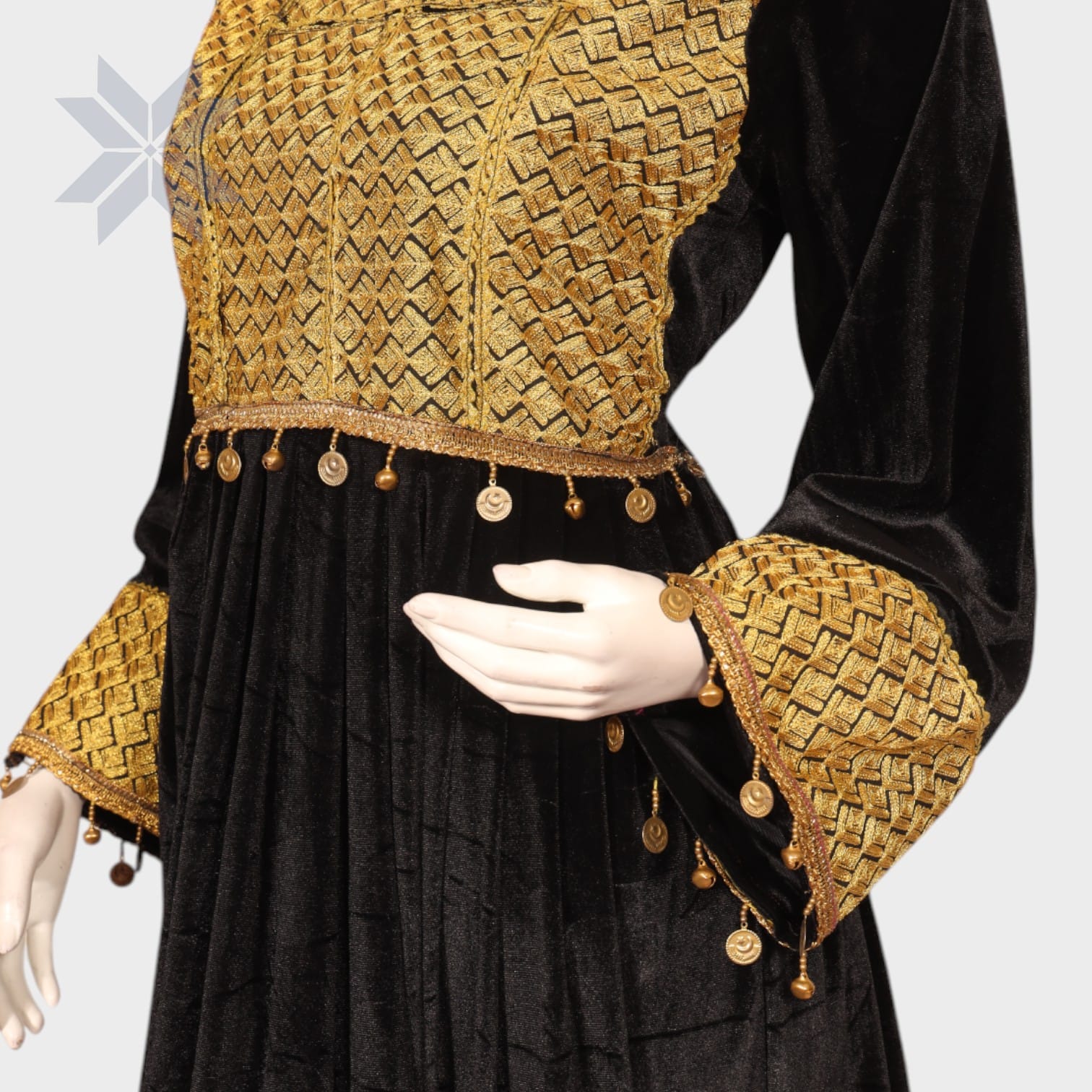 Sheenay Velvet Dress – Black & Gold Elegance