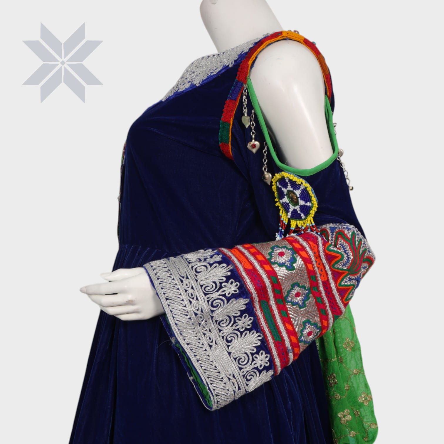 Emerald Echo Traditional Dress Set