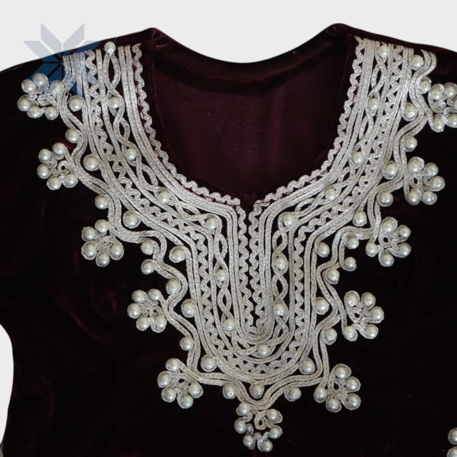 Zuleikha Velvet & Silk Traditional Set