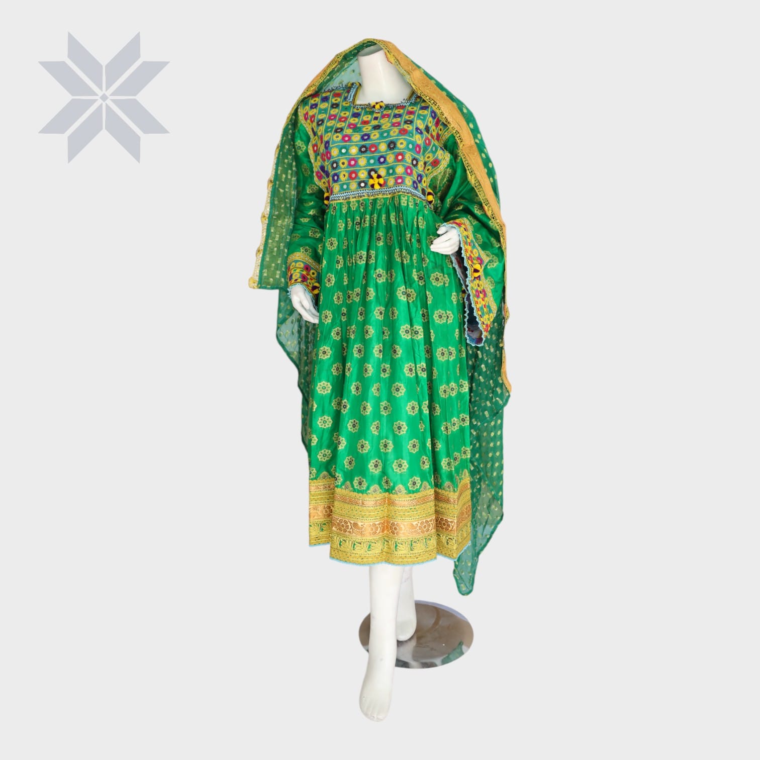 Zamarud Embroidered Green Dress Set