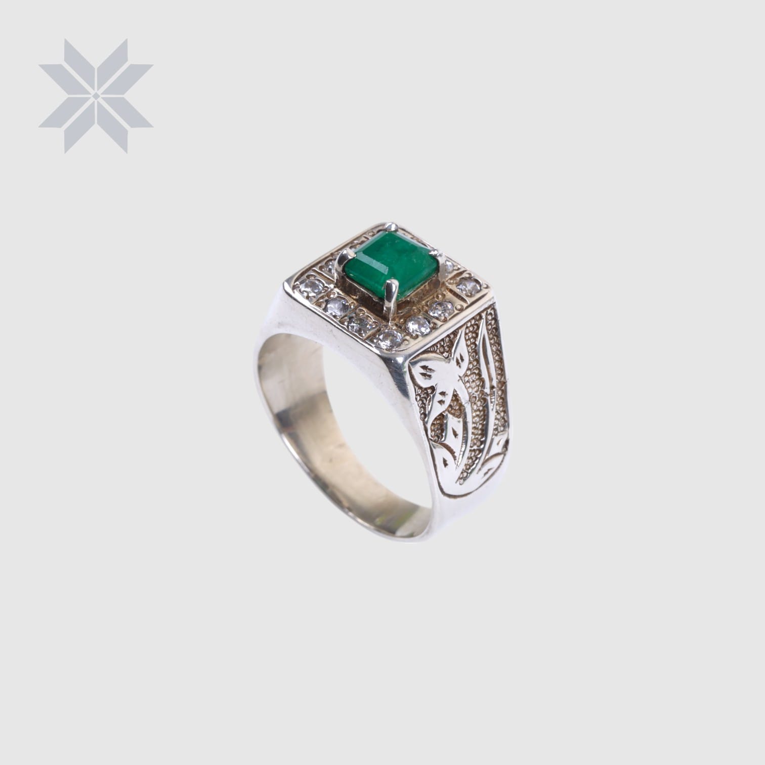 Emerald Stone Men’s Ring