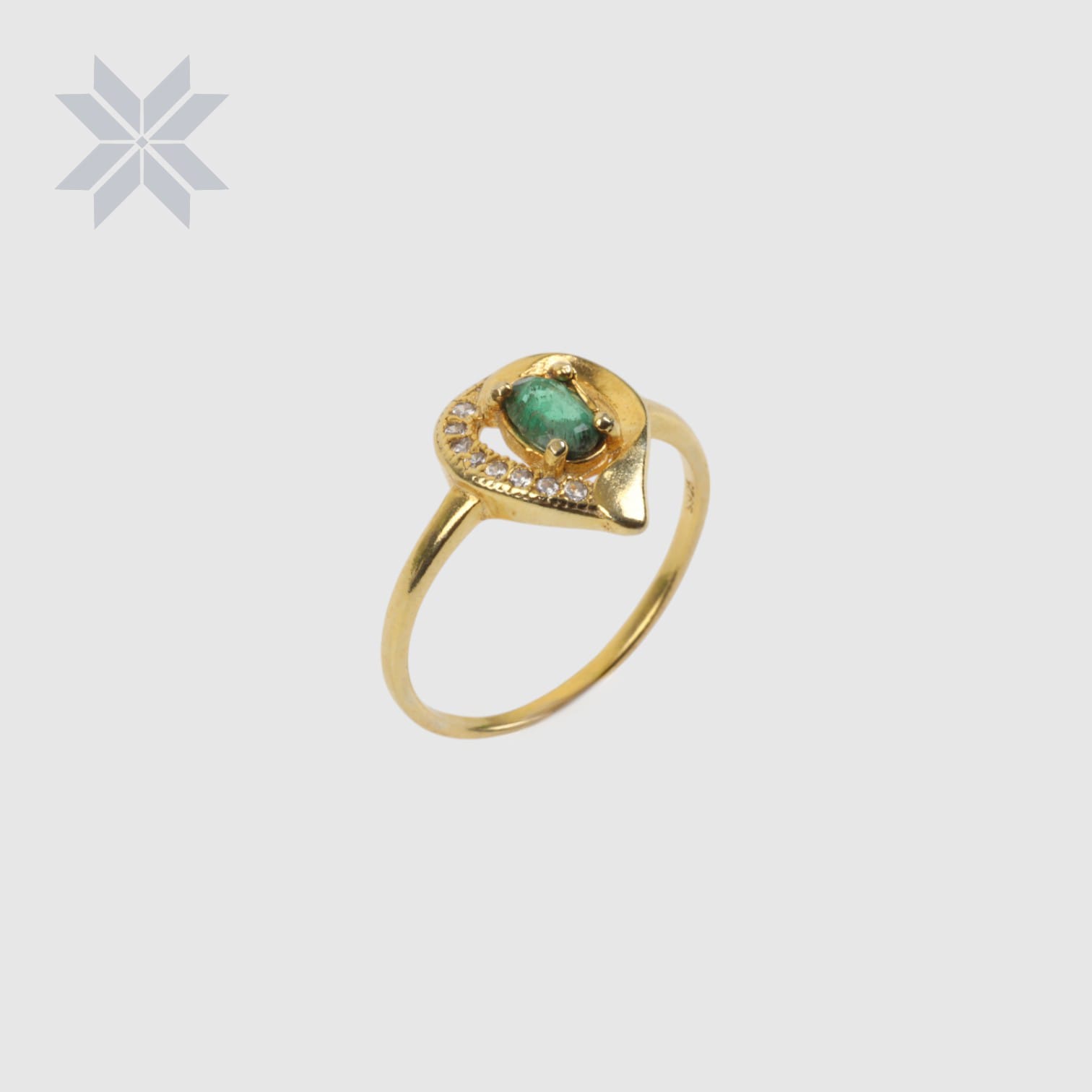 Teardrop Emerald Ring – Gold Plated with Delicate Crystals
