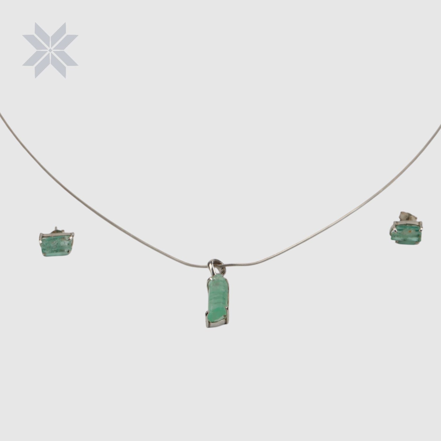 Emerald Stone Necklace & Stud Earrings Set – Rough Cut