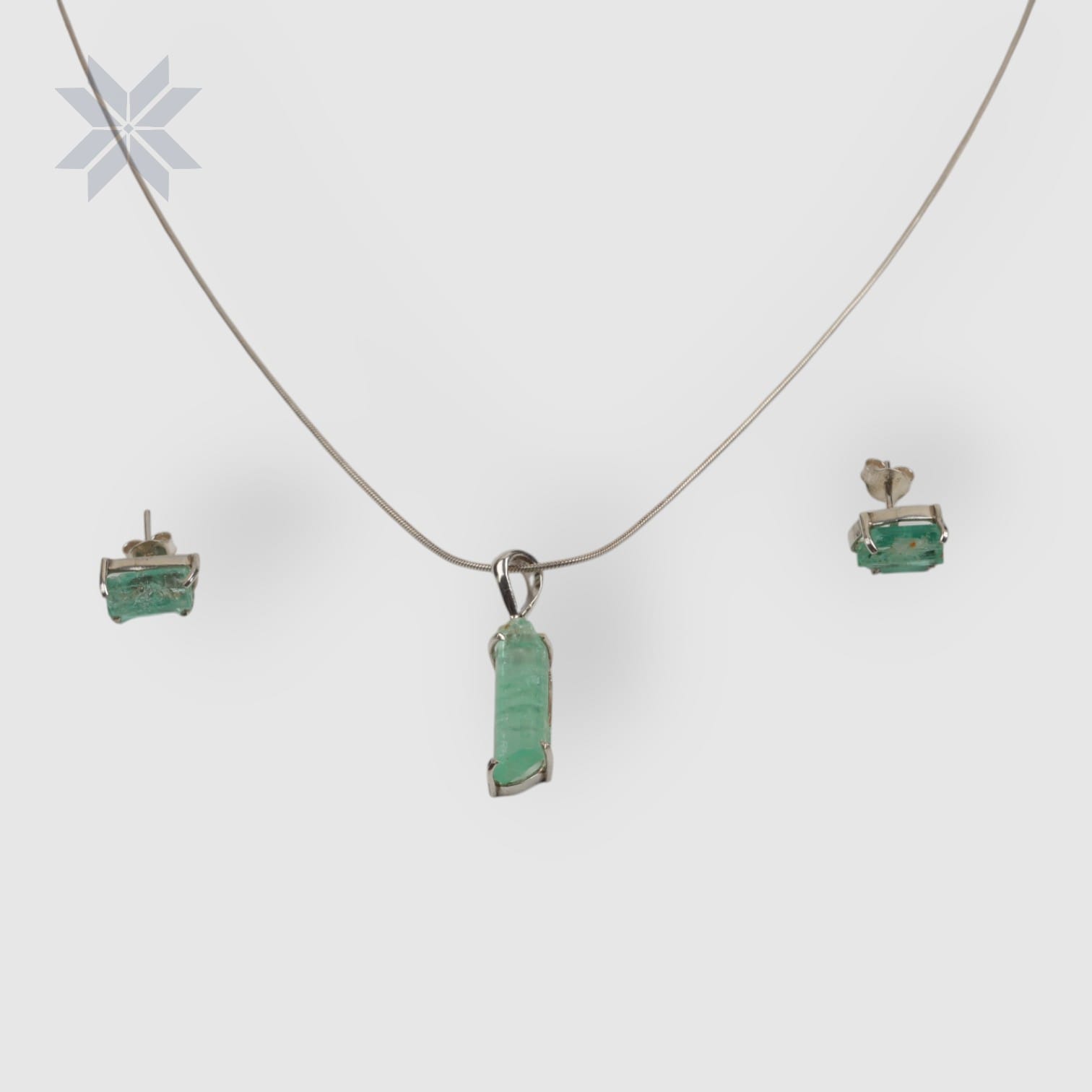 Emerald Stone Necklace & Stud Earrings Set – Rough Cut
