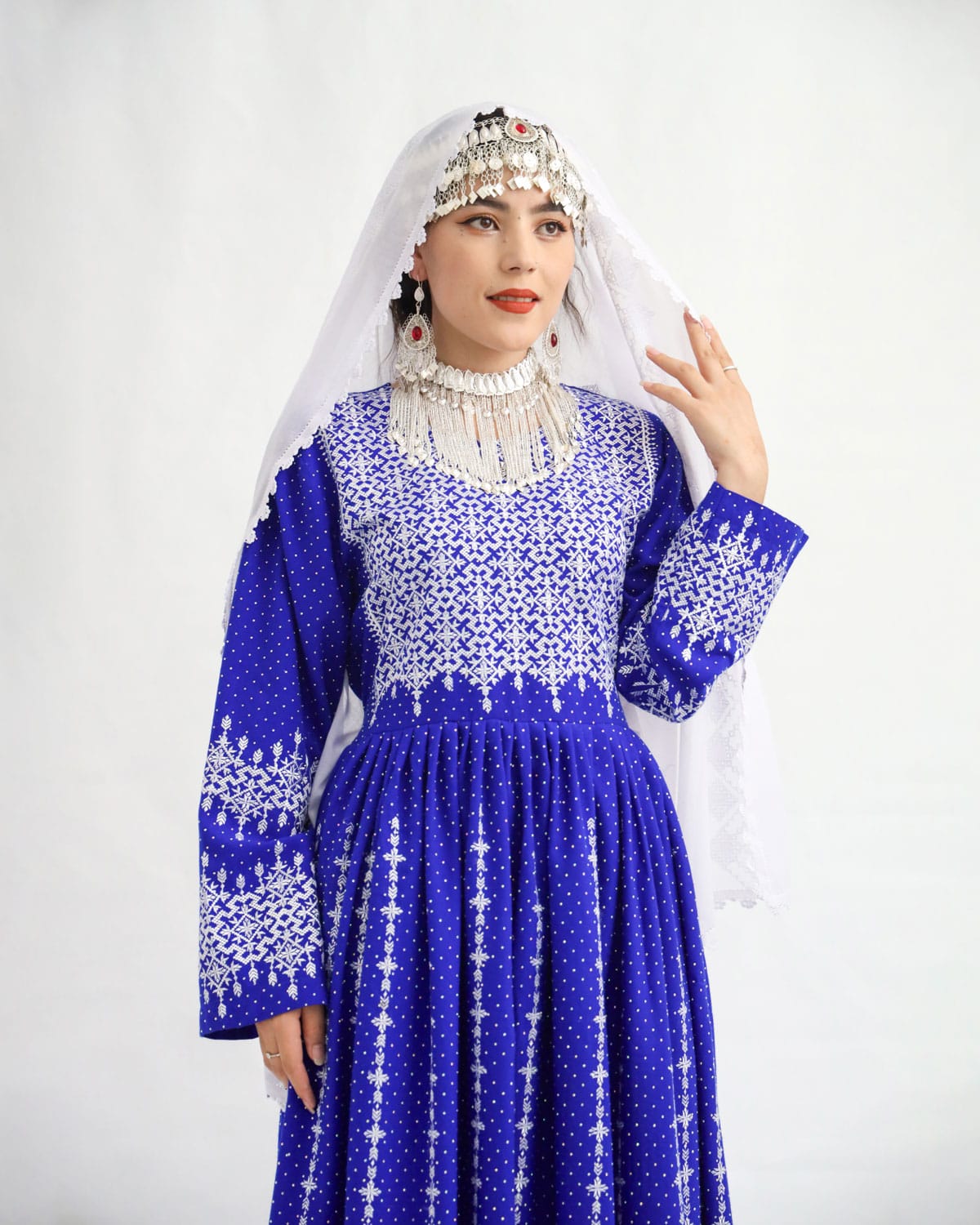 Hazaragi Long Blue Party Dress with Mirror Work & Jewelry Set – Golnegar Handicrafts
