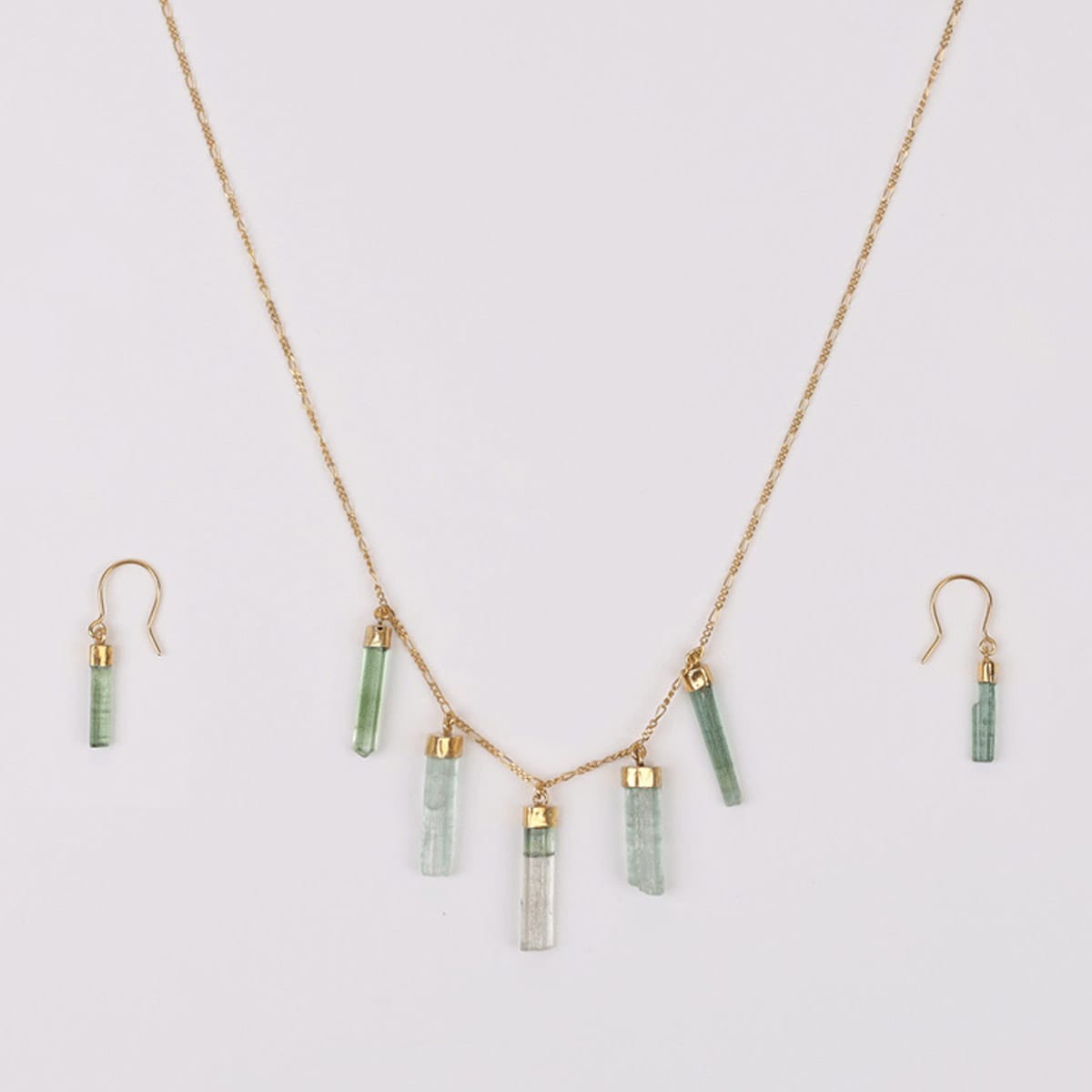 Coloria Women Necklace & Earrings Set
