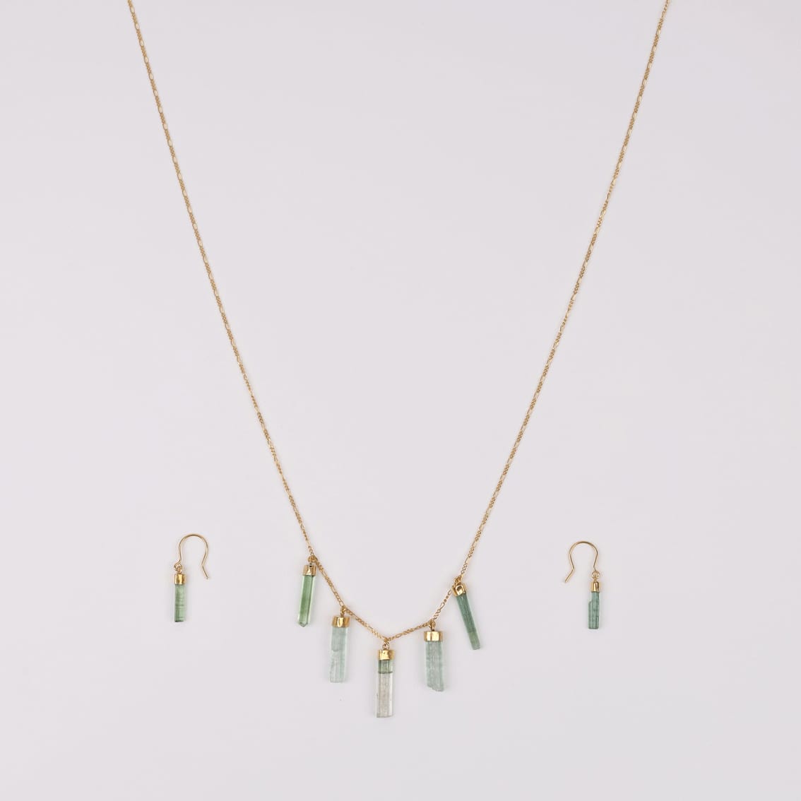 Coloria Women Necklace & Earrings Set