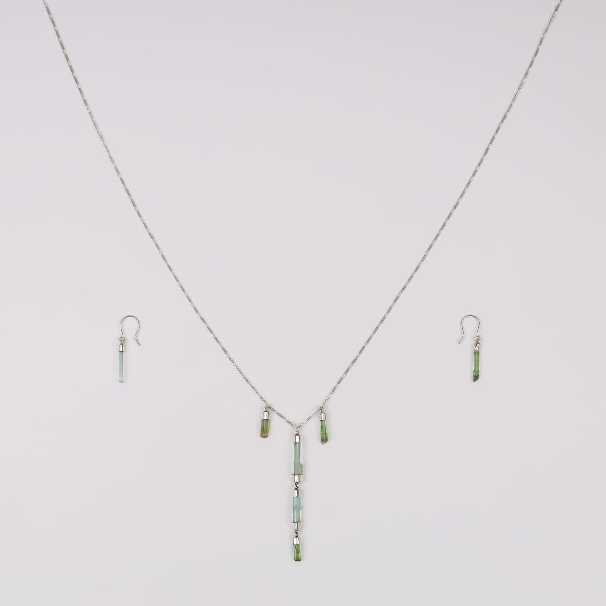 Rangora Women Necklace & Earrings Set