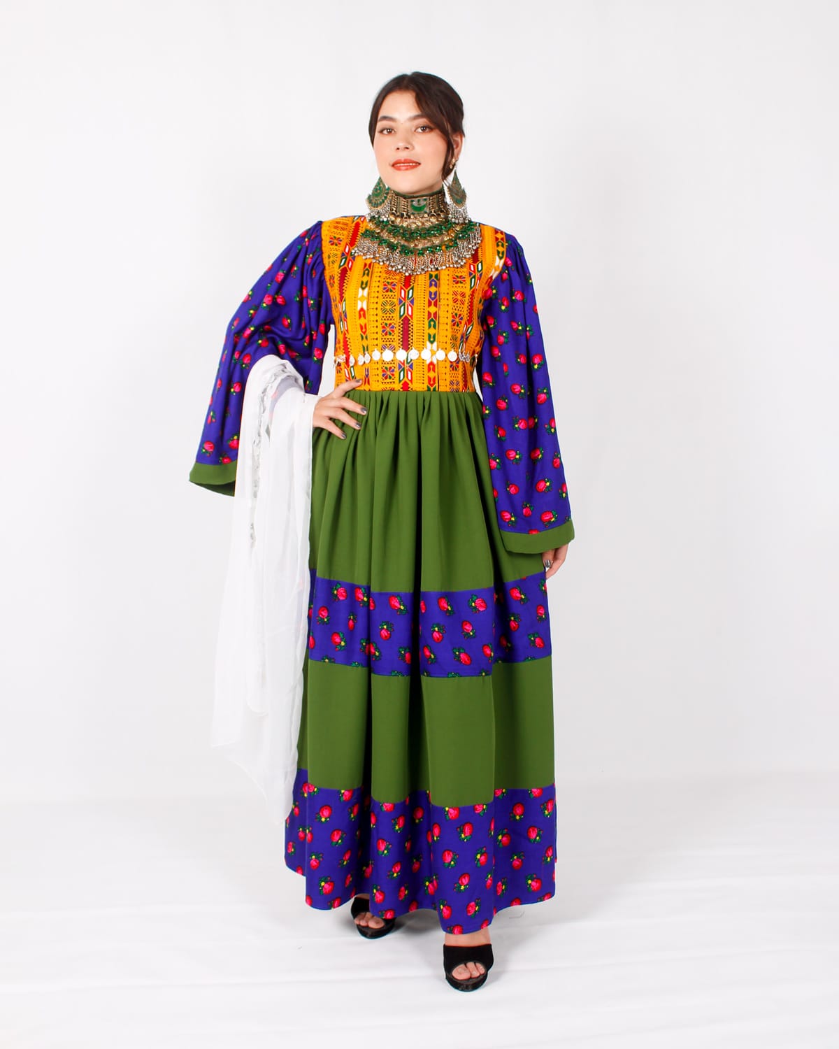Elegant Long Green Golnegar Dress