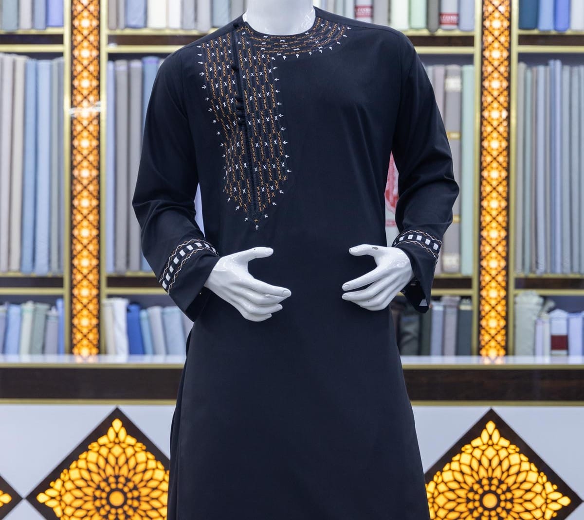 Afghani Men’s Traditional Clothes – Pehrahan Tunban Set
