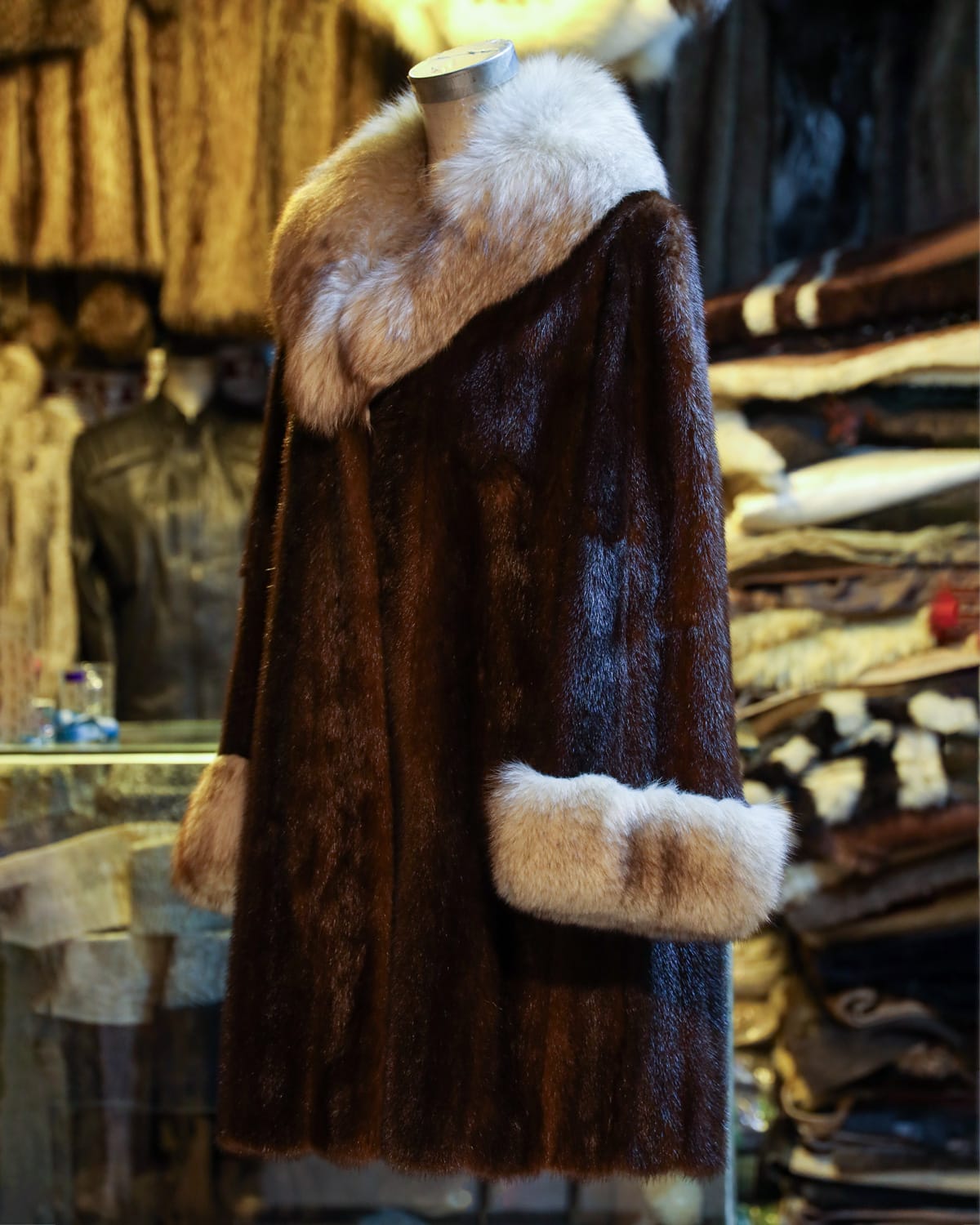 Elegant Brown Mink Fur Coat with Plush Collar and Cuffs