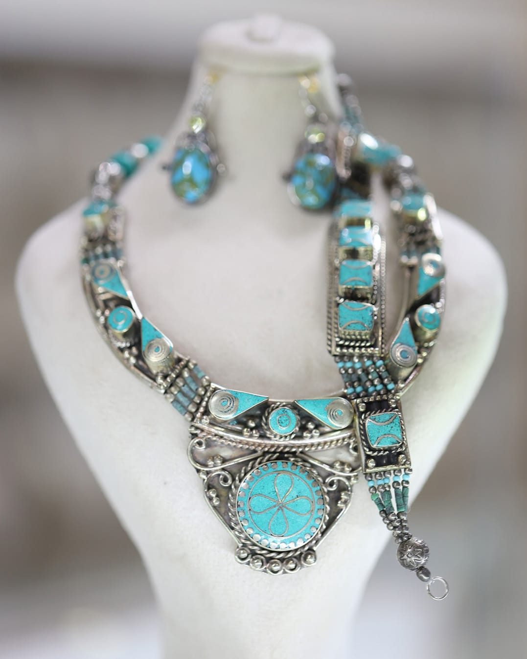 Afghan Turquoise Crystal Elegance Jewelry Set